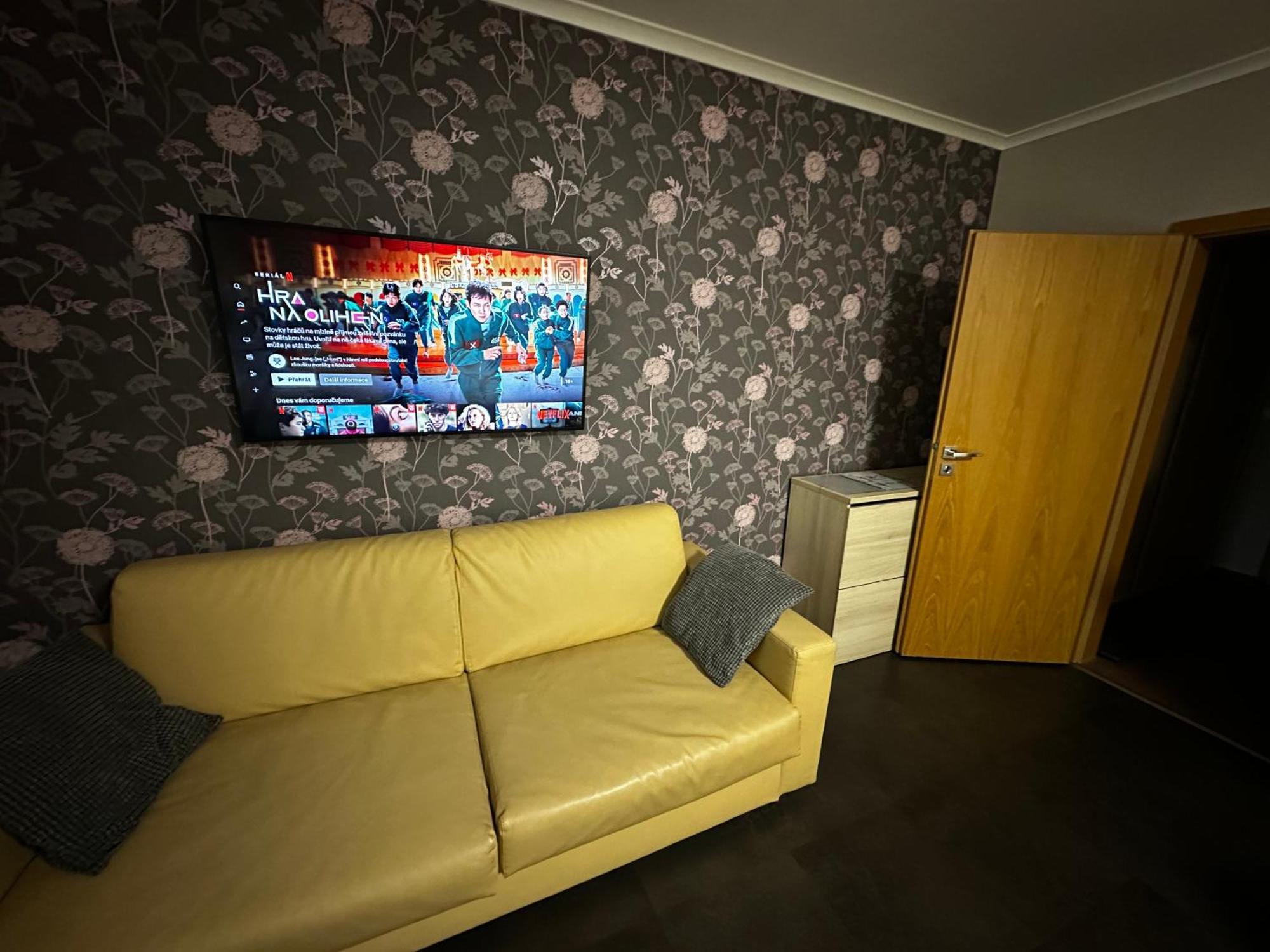 Harrachov Resident Apartments "Terrace & Chill" - High Speed Wifi, Smart Tv, Netflix, Disney Plus Exterior photo