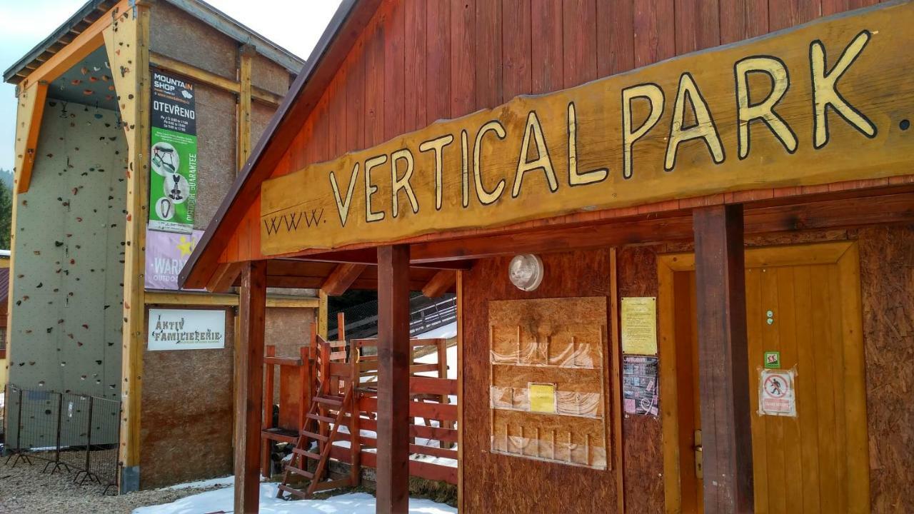 Harrachov Resident Apartments "Terrace & Chill" - High Speed Wifi, Smart Tv, Netflix, Disney Plus Exterior photo